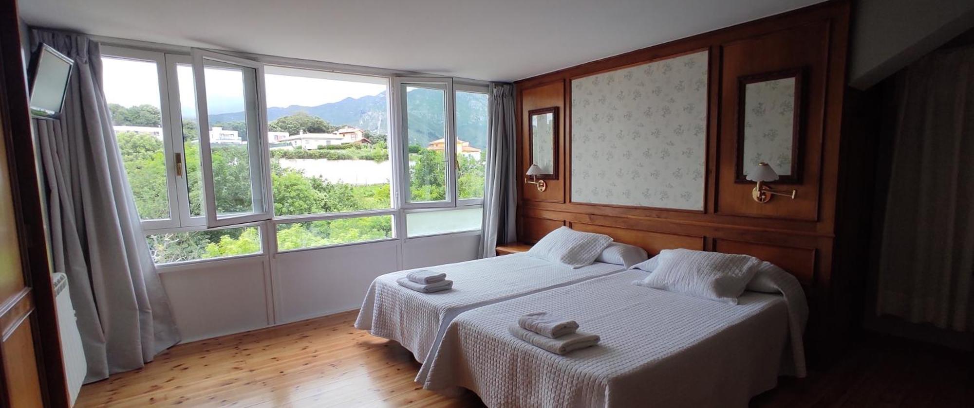 Apartamentos El Jornu ยาเนส ภายนอก รูปภาพ